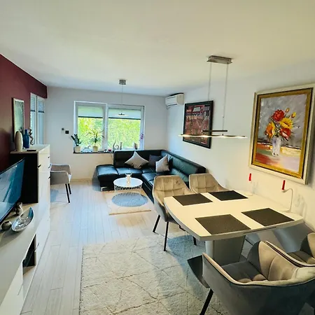 City Apartment Varna Apartamento